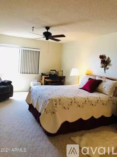 Main picture of 425 S Parkcrest