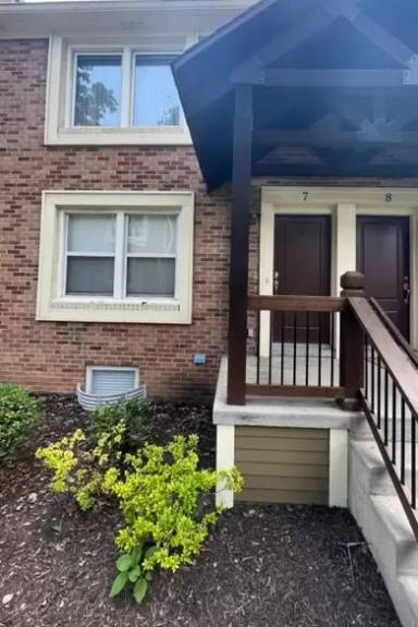 Main picture of 4536 Jefferson St