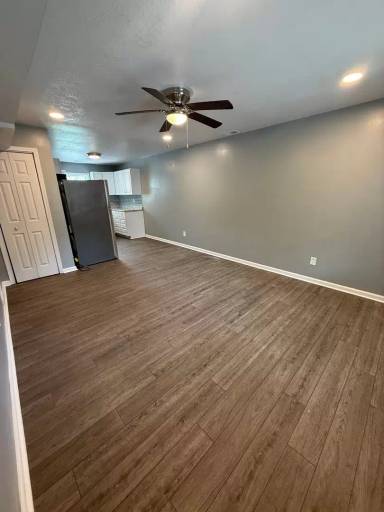 Main picture of 3201 E 20th St