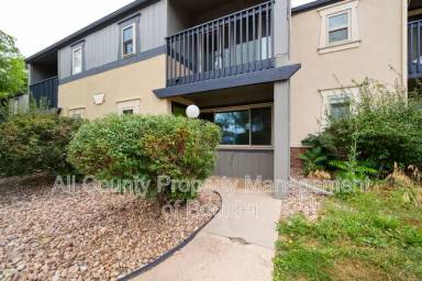Main picture of 800 W Moorhead Cir