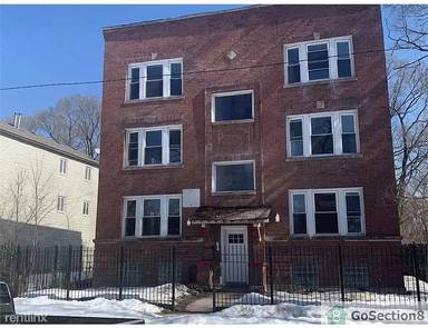 Main picture of 6445 S Saint Lawrence Ave