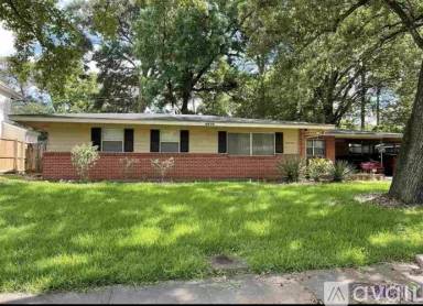 Main picture of 4970 Woodside Dr