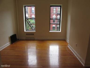 Main picture of 209 W 80th St
