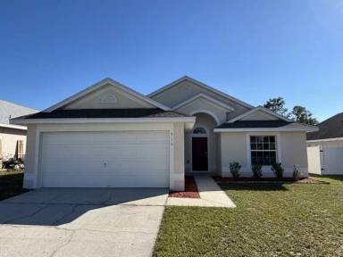 Main picture of 715 Piermont Dr