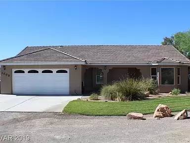 Main picture of 1005 E McKnight Ave