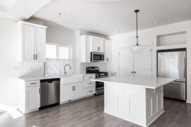 Main picture of 435 W 1220 S