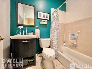 Main picture of 1437 W 17th St