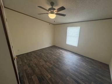 Main picture of 2390 Claremont Rd