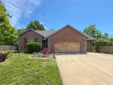 Main picture of 144 S Cedar Heights Dr