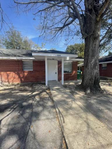 Main picture of 1800 24th St