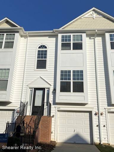 Main picture of 6403 Royal Celadon Way