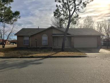 Main picture of 9016 E 46th Pl