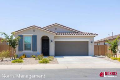 Main picture of 325 E Tahiti Dr
