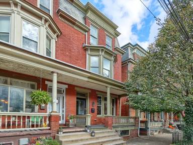 Main picture of 1917 Green St