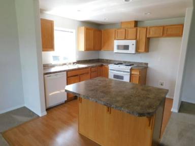 Main picture of 1483 S 6th St