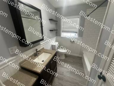 Main picture of 3050 Karnes Rd