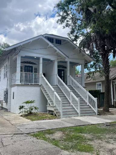 Main picture of 2407 Palmer Ave