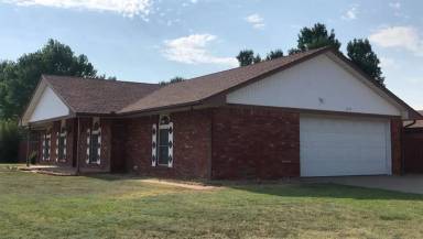Main picture of 132 N Rimrock Rd