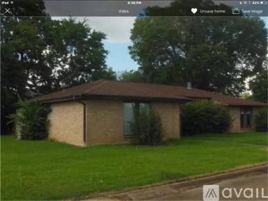 Main picture of 290 Briggs St