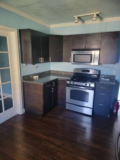 Main picture of 2738 Myrtle St