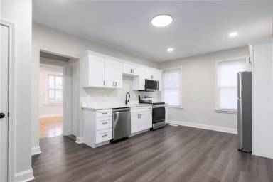 Main picture of 120 Whiting St