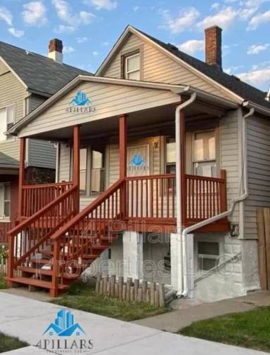 Main picture of 5007 Magoun Ave