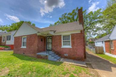 Main picture of 963 Maple Dr