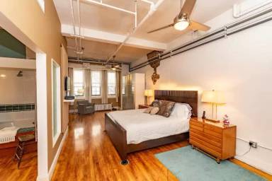 Main picture of 632 Race St