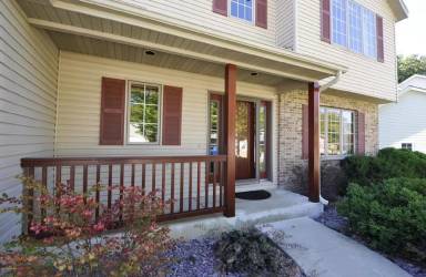 Main picture of 918 Southern Woods Pl SW
