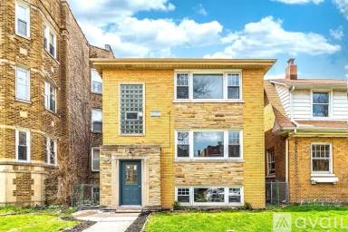 Main picture of 6448 N Washtenaw Ave