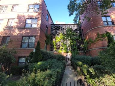 Main picture of 1353 W Fargo Ave