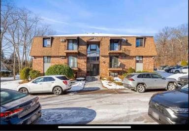 Main picture of 655 W Lowell Ave