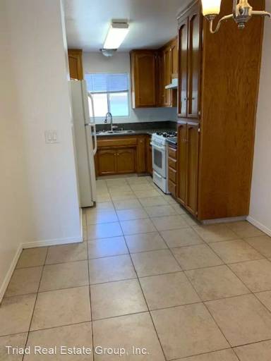 Main picture of 1174 Ash St