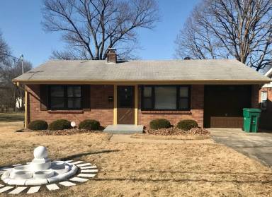 Main picture of 9727 Lilac Dr