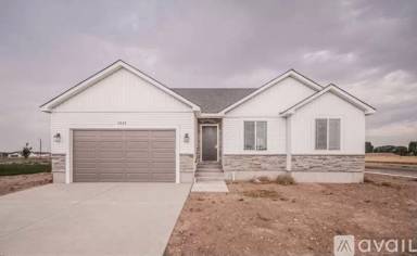 Main picture of 4069 Hemingway