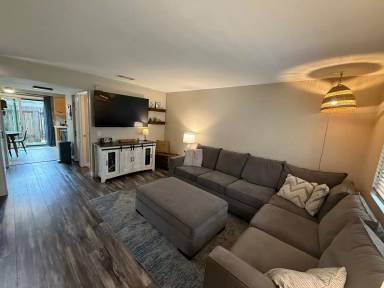 Main picture of 2648 Alpine Blvd