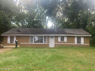 Main picture of 2040 Merrily Dr