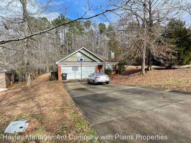Main picture of 202 Oak Park Dr
