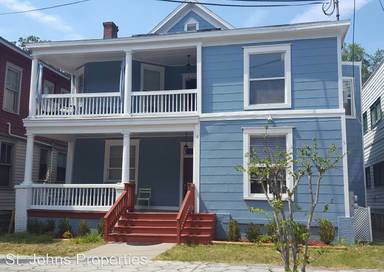 Main picture of 115 E 4th St