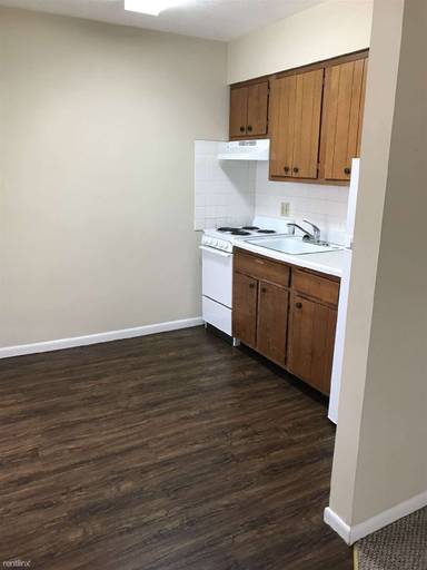 Main picture of 1737 Richard Dr