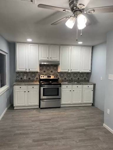 Main picture of 1021 E Robert St