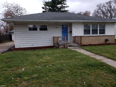 Main picture of 2330 N Mason St