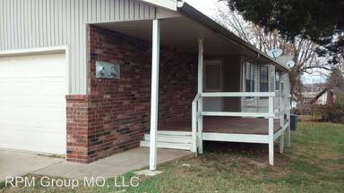 Main picture of 3035 W Greenwood St