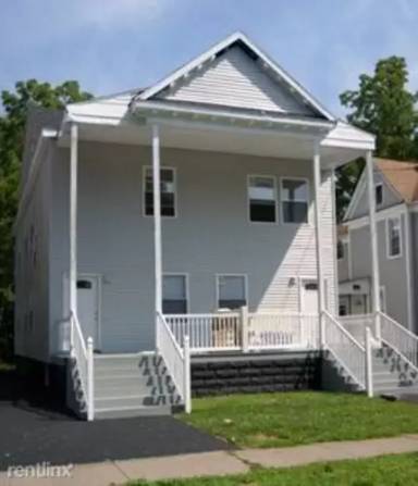 Main picture of 137 Lexington Ave