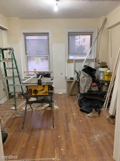 Main picture of 138 E 34th St