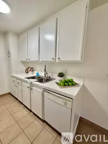 Main picture of 732 W Imperial Ave