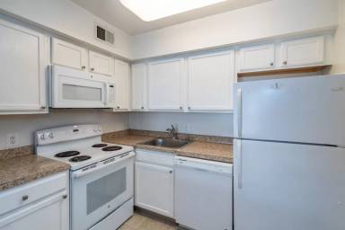 Main picture of 5401 Connecticut Ave NW