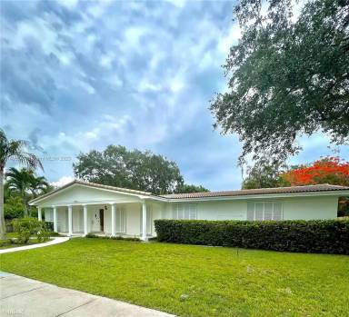 Main picture of 14321 SW 77th Ave