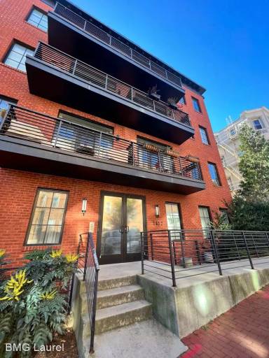 Main picture of 1412 Chapin St NW