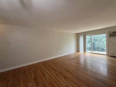 Main picture of 10214 S 84th Ter